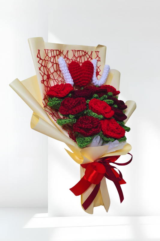 I Love U with red and dark red mini roses