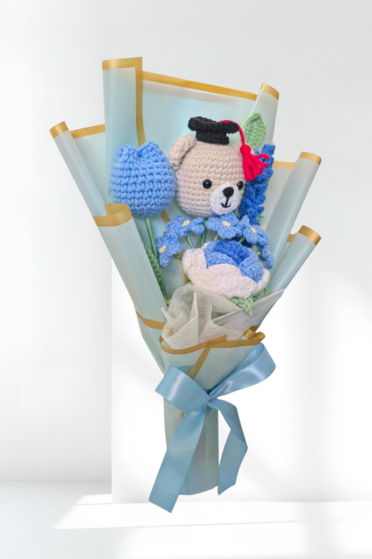 Graduation Bouquet - Hug-Me Teddy