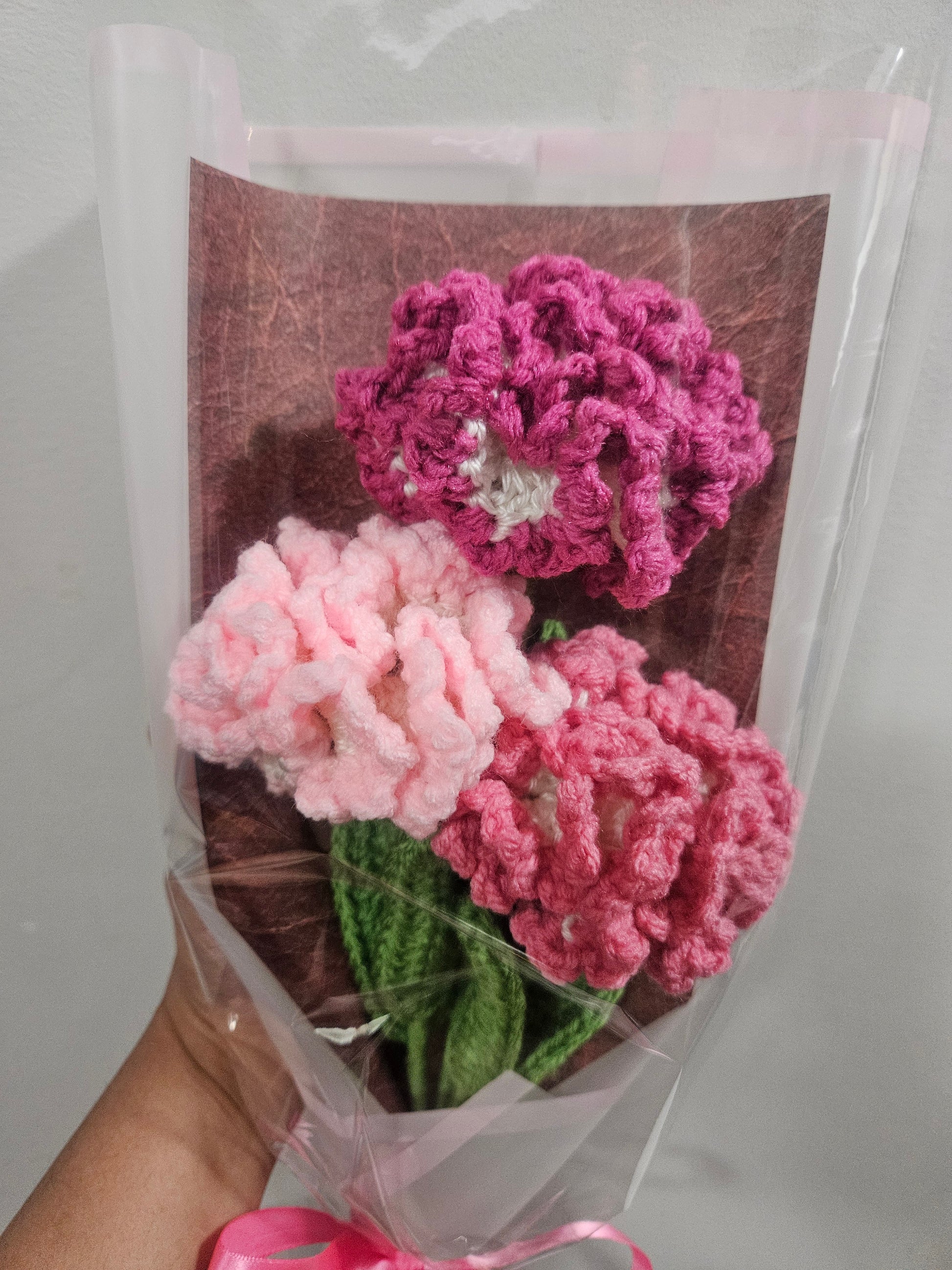 Carnation 001 - Ridmanee's Crochet Store