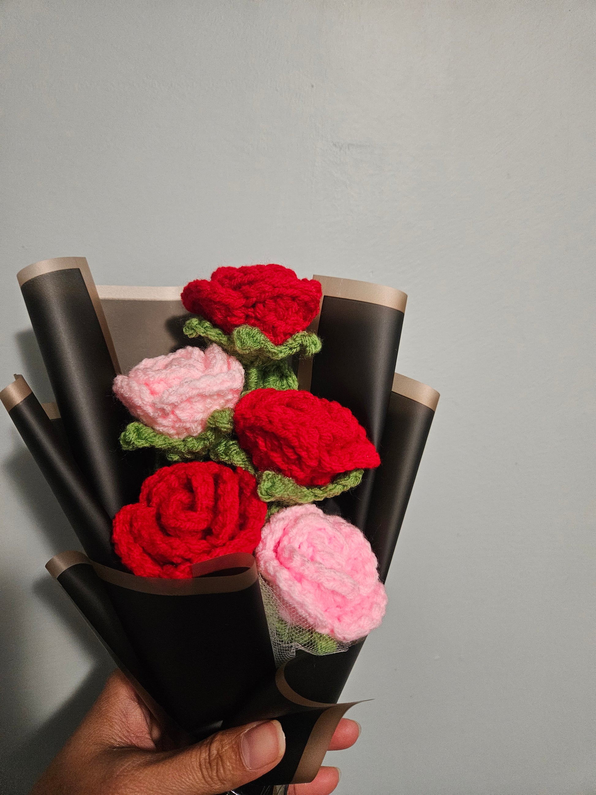 Roses 005 - Ridmanee's Crochet Store