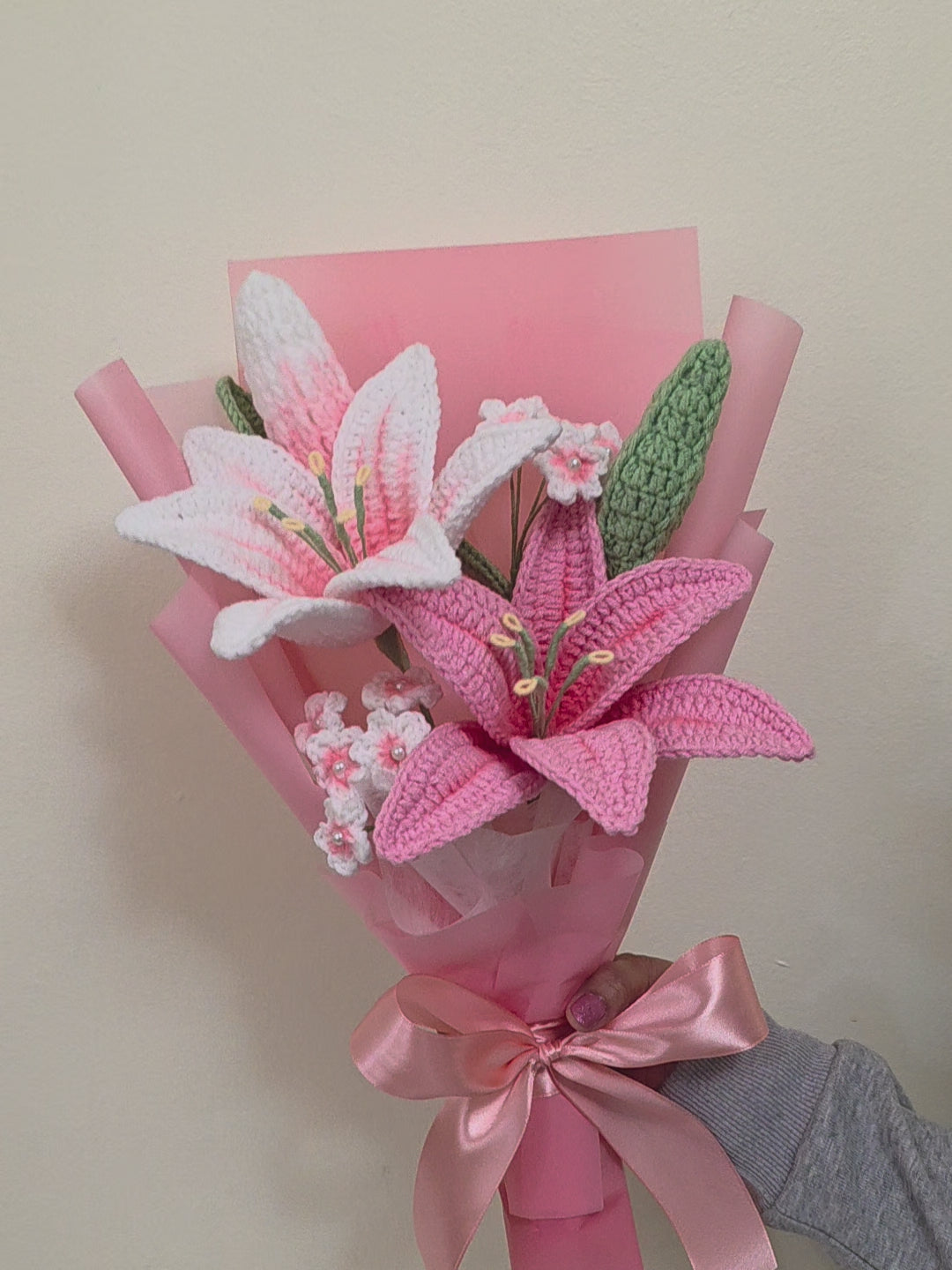 crochet lily bouquet